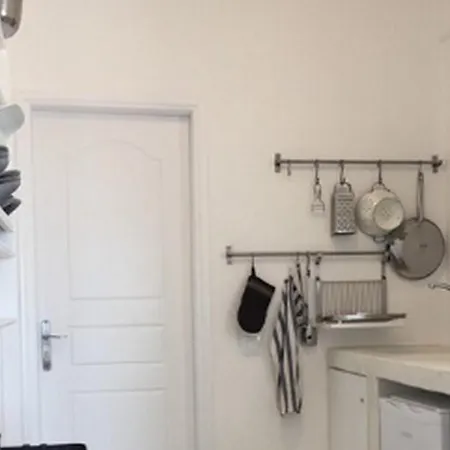 Cozy 1 Bedroom Seabreeze Stunning Sea View Lägenhet *